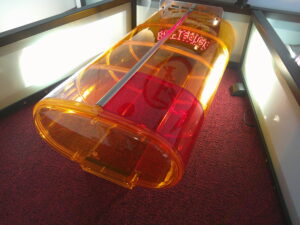 Rare Federal Signal AeroDynic 🟠 Amber Dome with 🔴 Outer Red Rear Panel ⚪ Outer Front Clear Work Light Panel - NOS Condition!